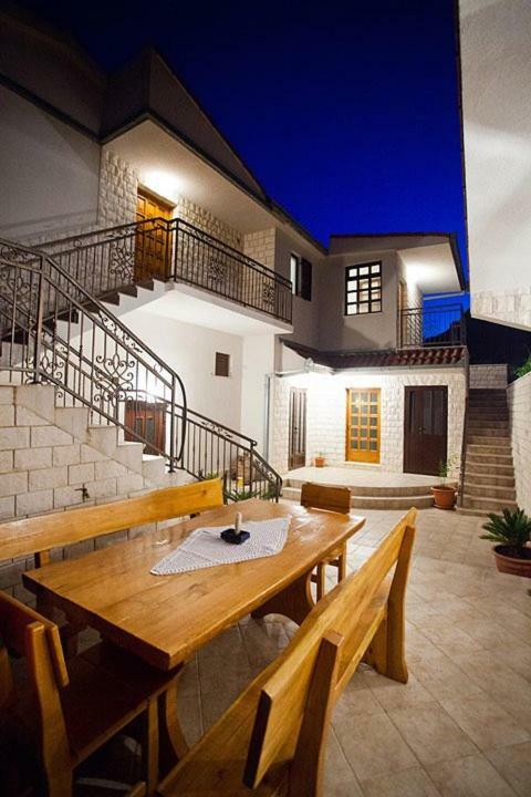 The Ana Apartments Komiža المظهر الخارجي الصورة