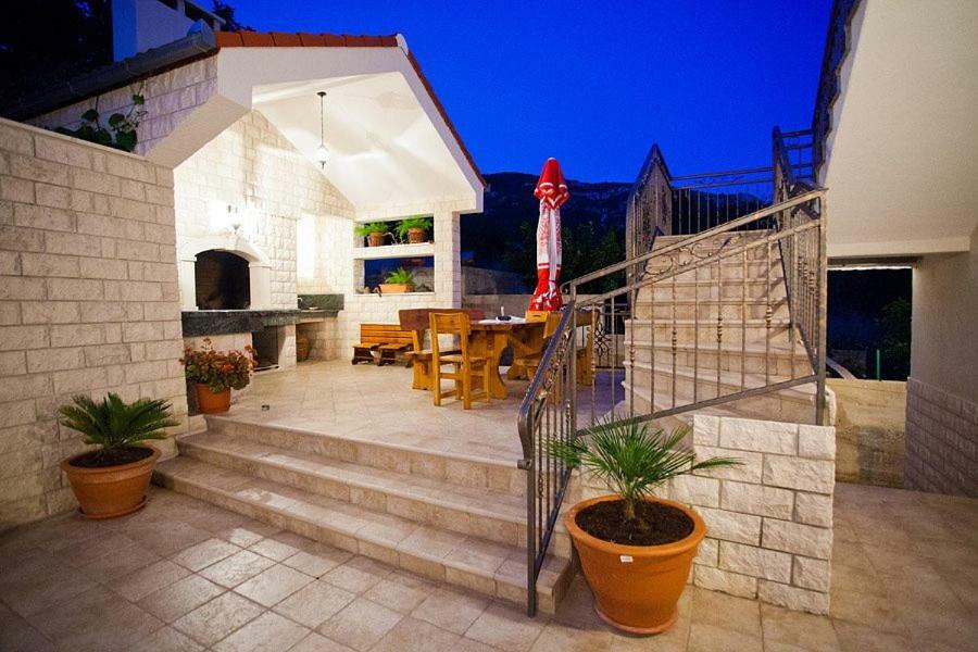 The Ana Apartments Komiža المظهر الخارجي الصورة