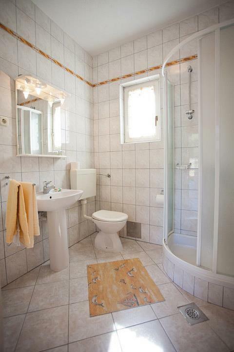 The Ana Apartments Komiža المظهر الخارجي الصورة